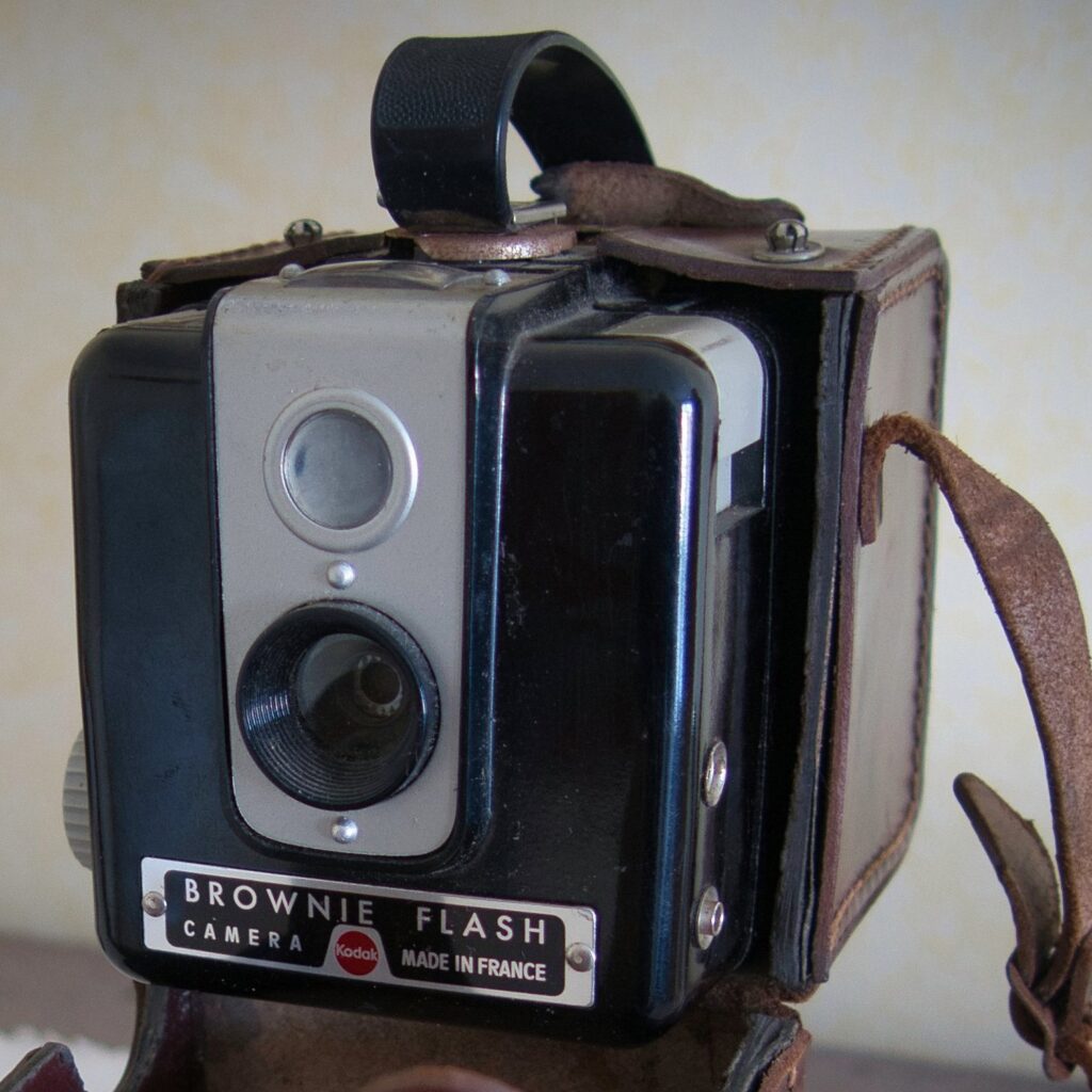 Bernard Husson - 1962 - Le Kodak Brownie 6X6